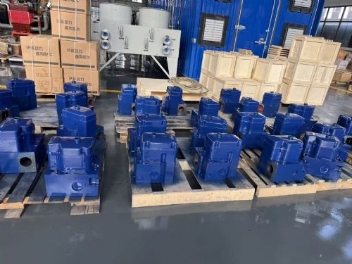 190汽缸蓋總成，精工制造，適用于濟柴、勝動燃氣發電機組